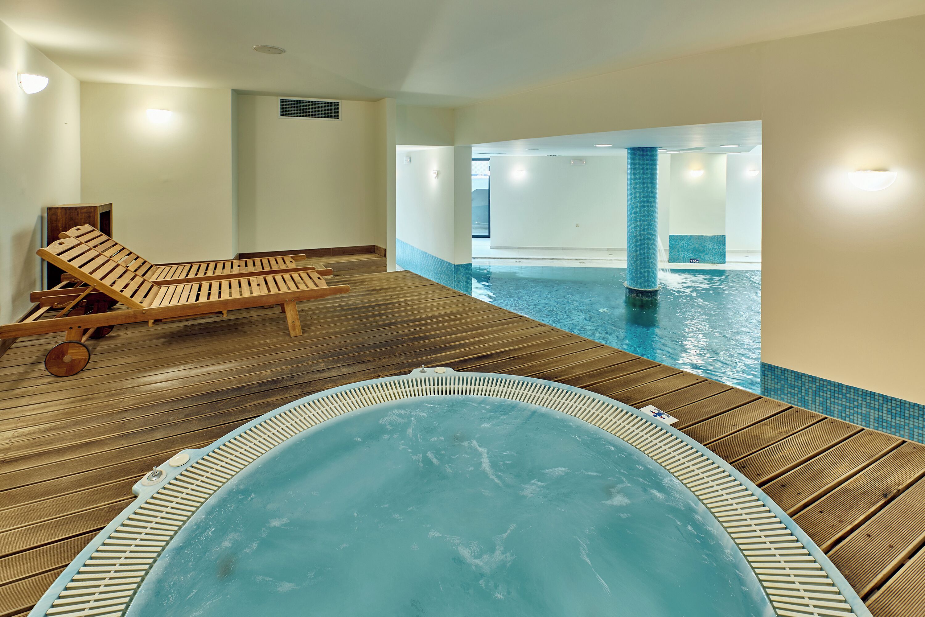 Photo - Paralos Kosta Alímia