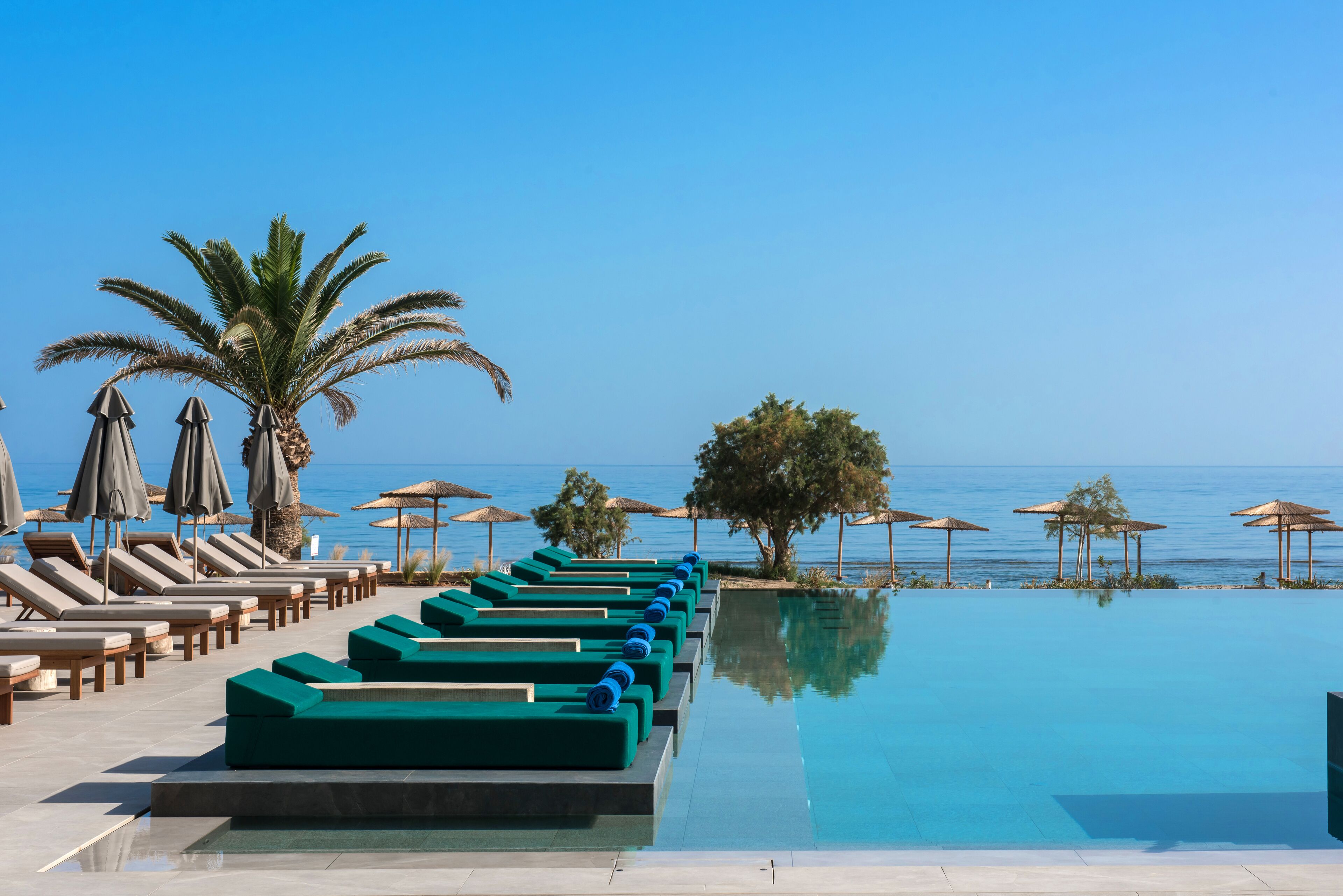 Photo - Paralos Kosta Alímia