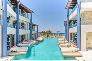 Indoor pool, 2 outdoor pools, pool umbrellas, sun loungers