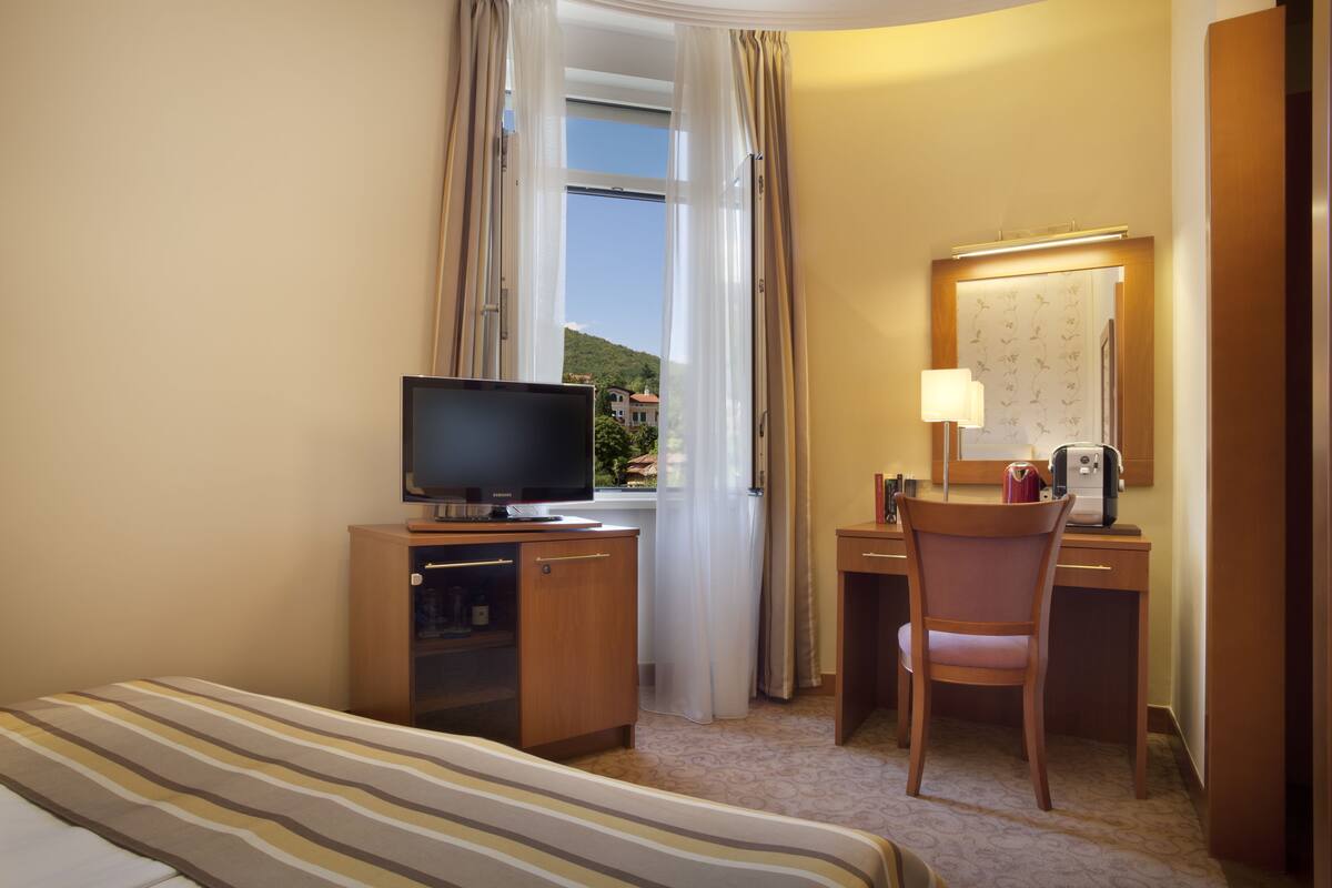 Standard Single Room | Room amenity
