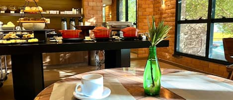 Desayuno buffet incluido todos los días