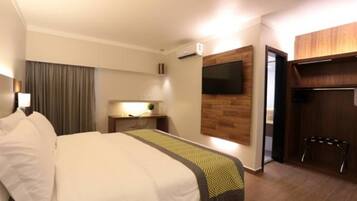 Prime com 01 Cama | Television