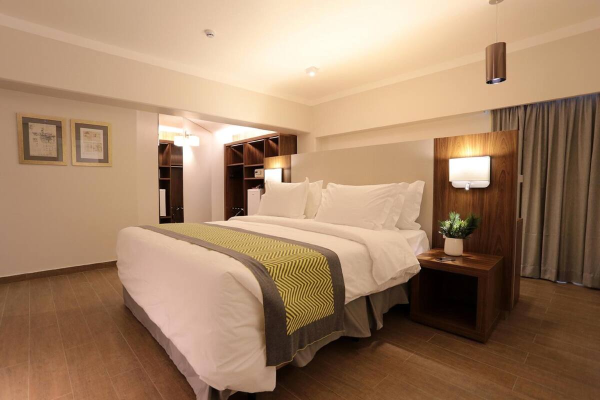 minibar, in-room safe, desk, blackout curtains