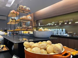 Desayuno buffet incluido todos los días 