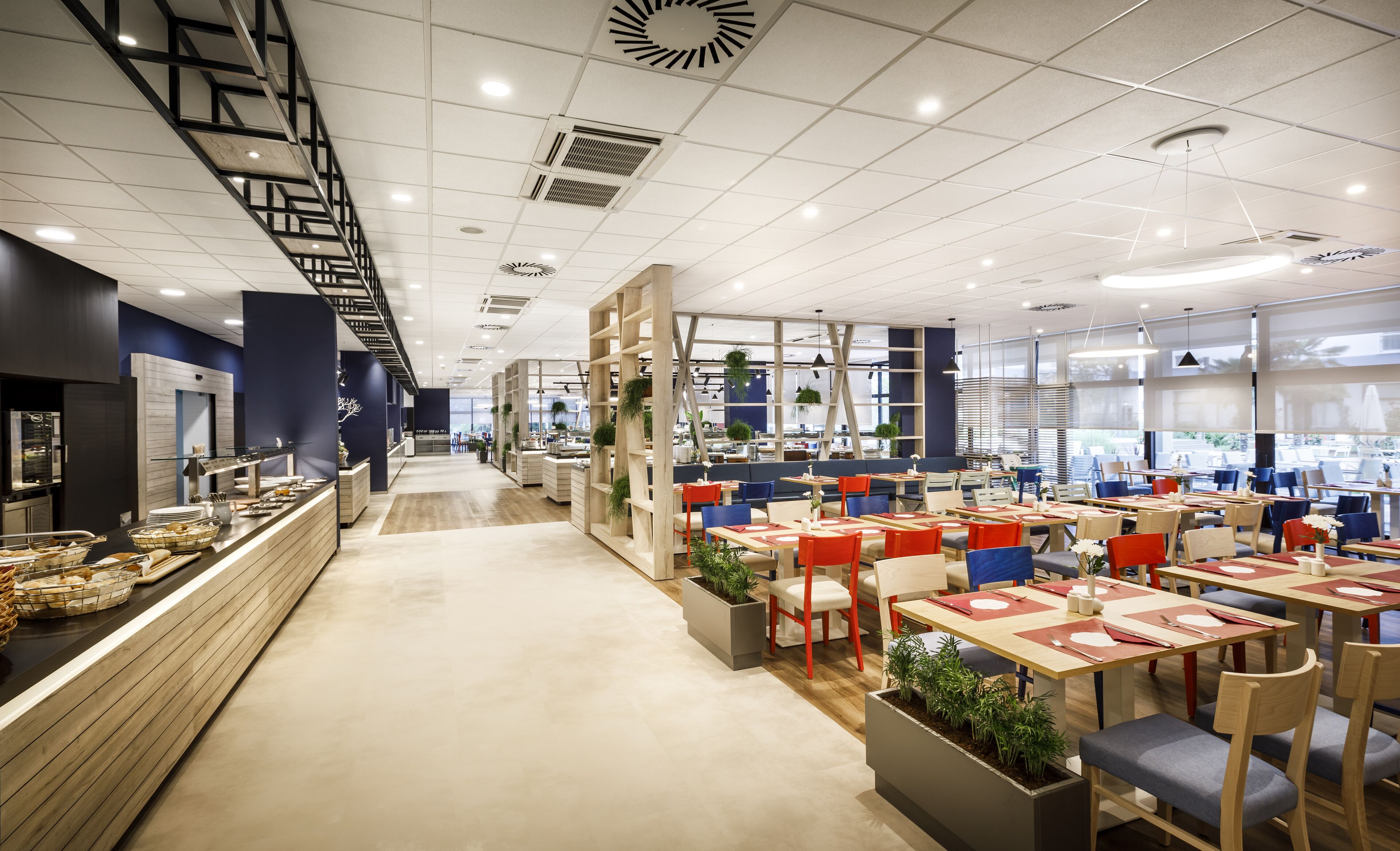 Se sirven desayunos y cocina mediterránea (con vistas al jardín) 