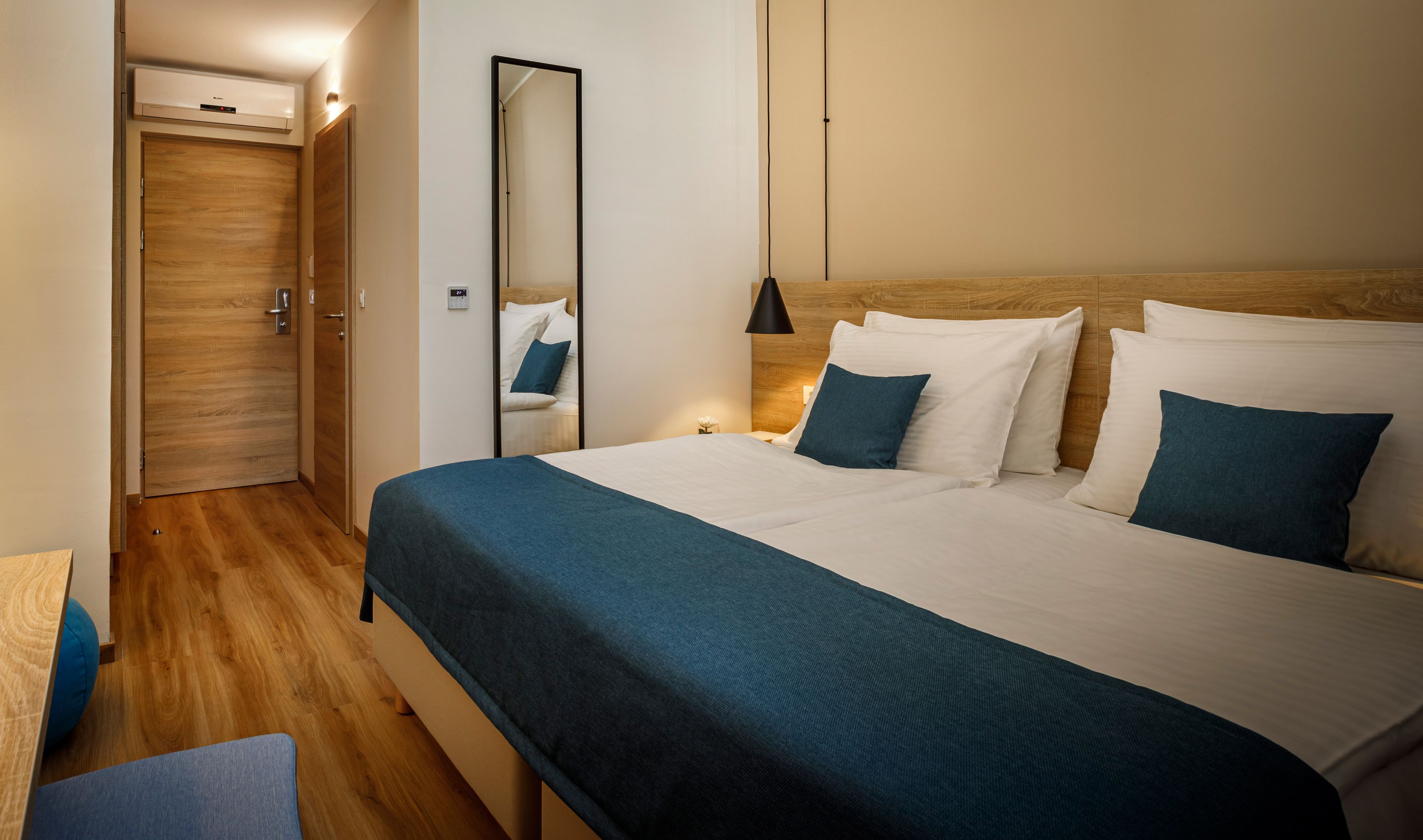 standard twin room | desk, iron/ironing board, free cots/infant beds, free wifi