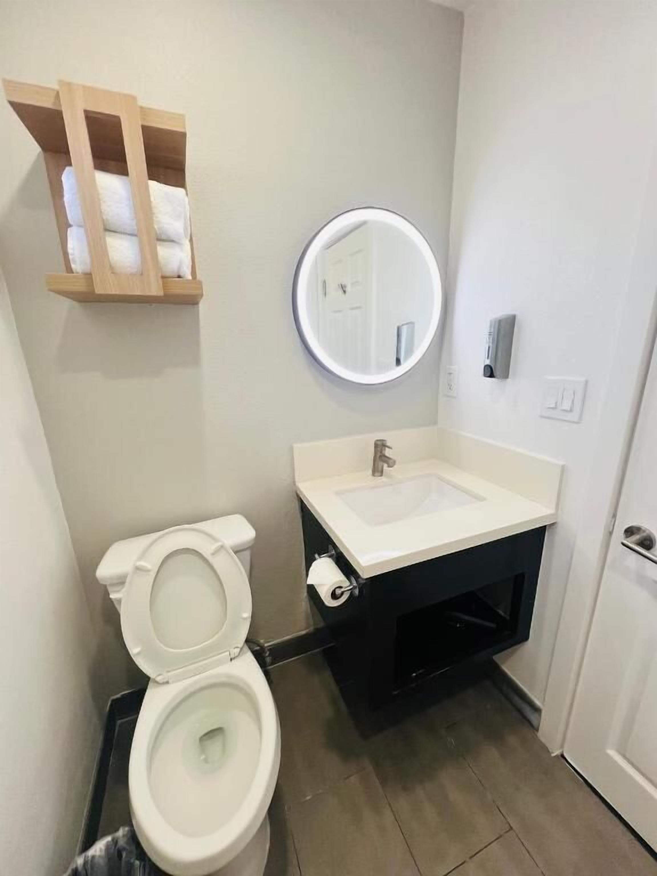 Photo - The Lexmar - Dodger Stadium Hollywood