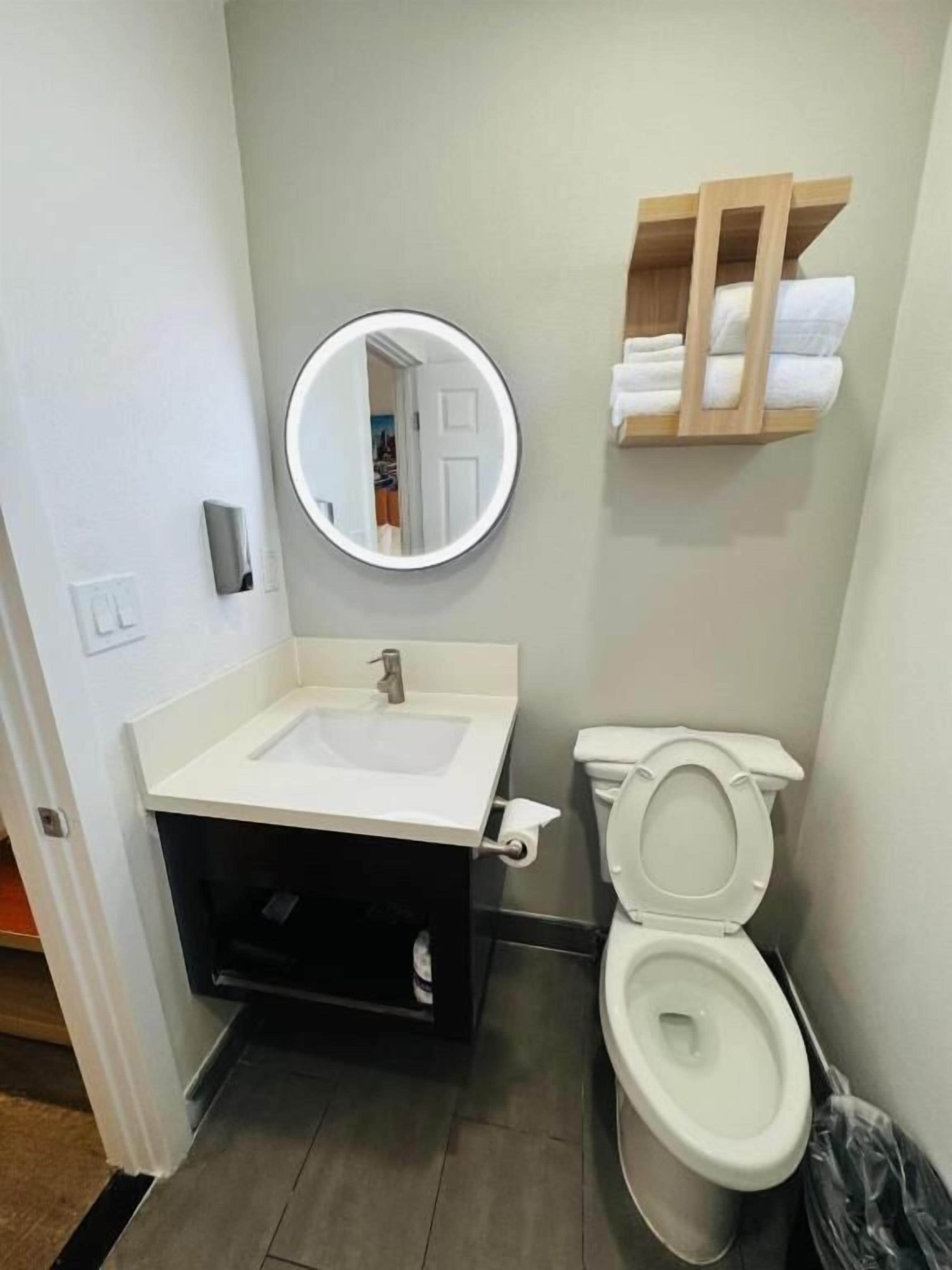 Photo - The Lexmar - Dodger Stadium Hollywood