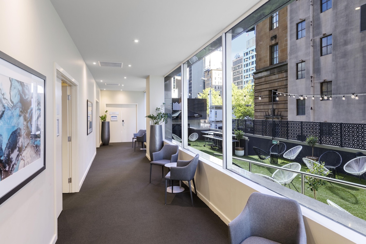 Oaks Melbourne on Market Hotel