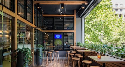 Oaks Melbourne on Market Hotel