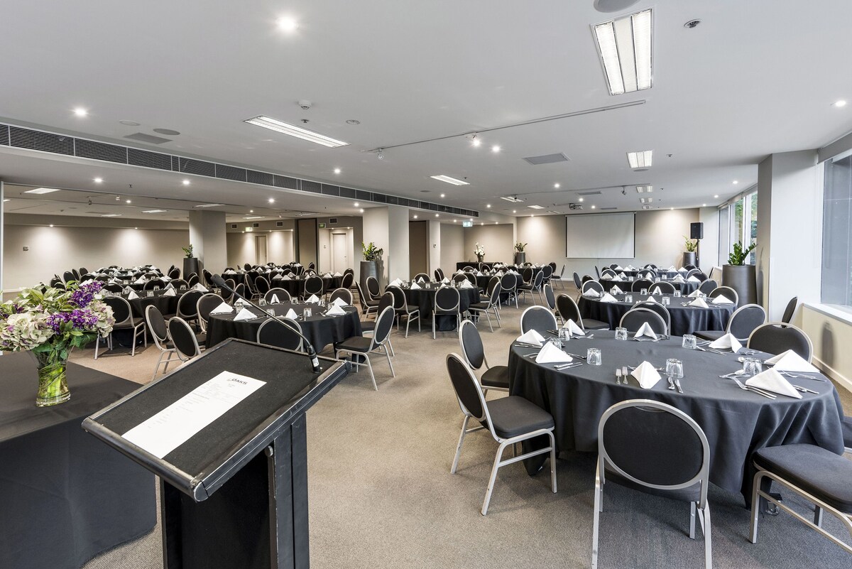 Oaks Melbourne on Market Hotel