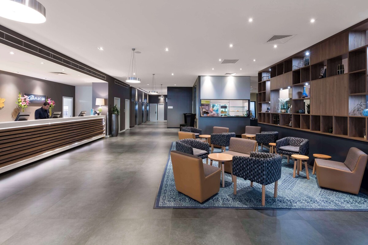 Oaks Melbourne on Market Hotel
