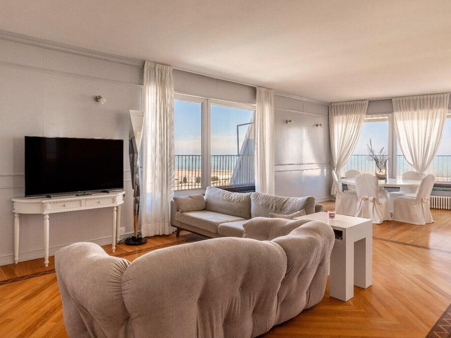 Télévision LCD de 26 pouces avec chaînes numériques, télévision