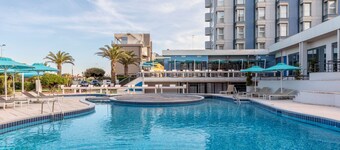 B&B  ホテル キオッジャ アイローネ