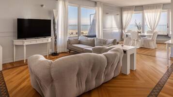 Minibar, in-room safe, desk, blackout curtains