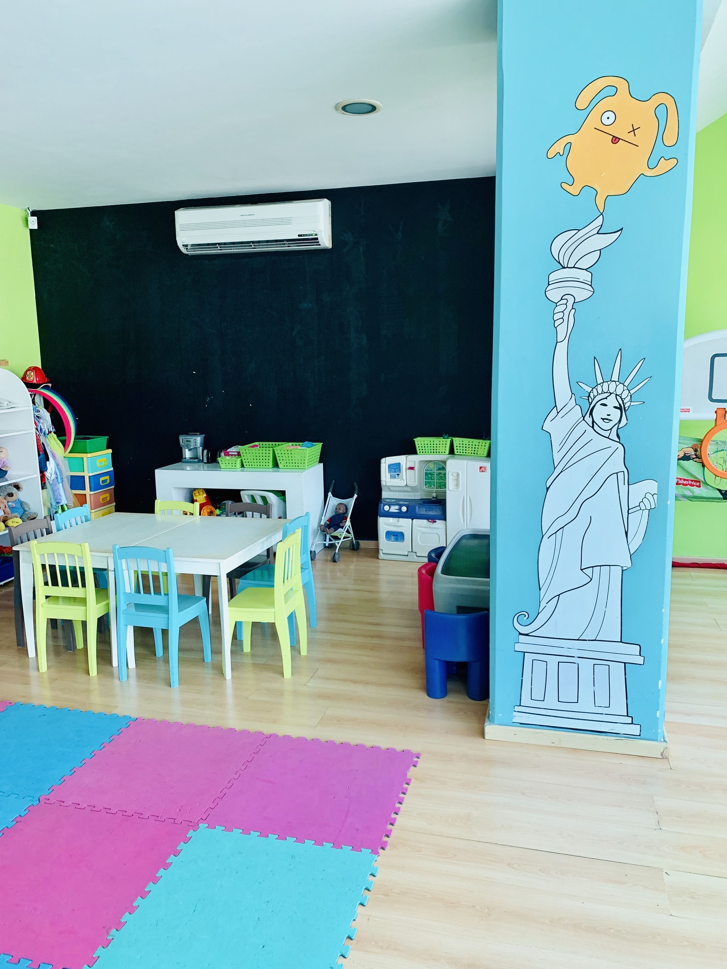 children’s play area – indoor