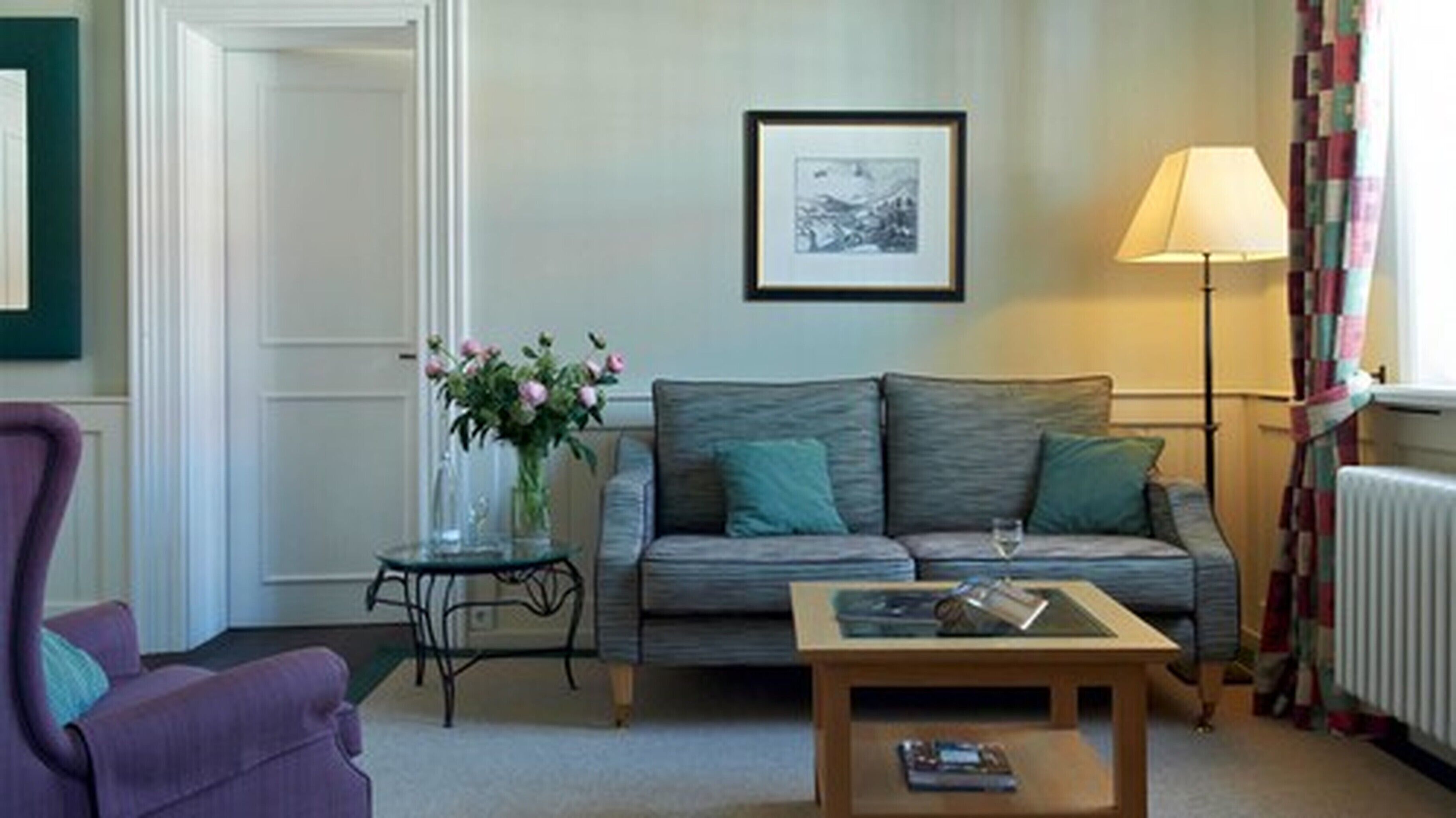 junior suite, 1 bedroom | in-room safe, desk, iron/ironing board, free wifi