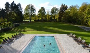 Piscina interna, piscina externa