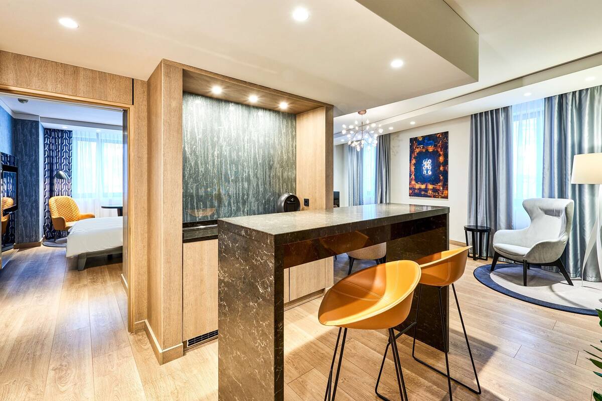 Suite (Low Floor) | Premium bedding, down comforters, memory foam beds, minibar
