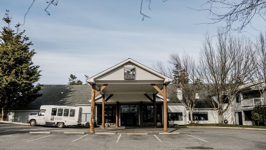 Friday Harbor Suites