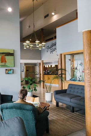 Lobby sitting area. Friday Harbor Suites