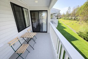 Balcony - Friday Harbor Suites (Friday Harbor)