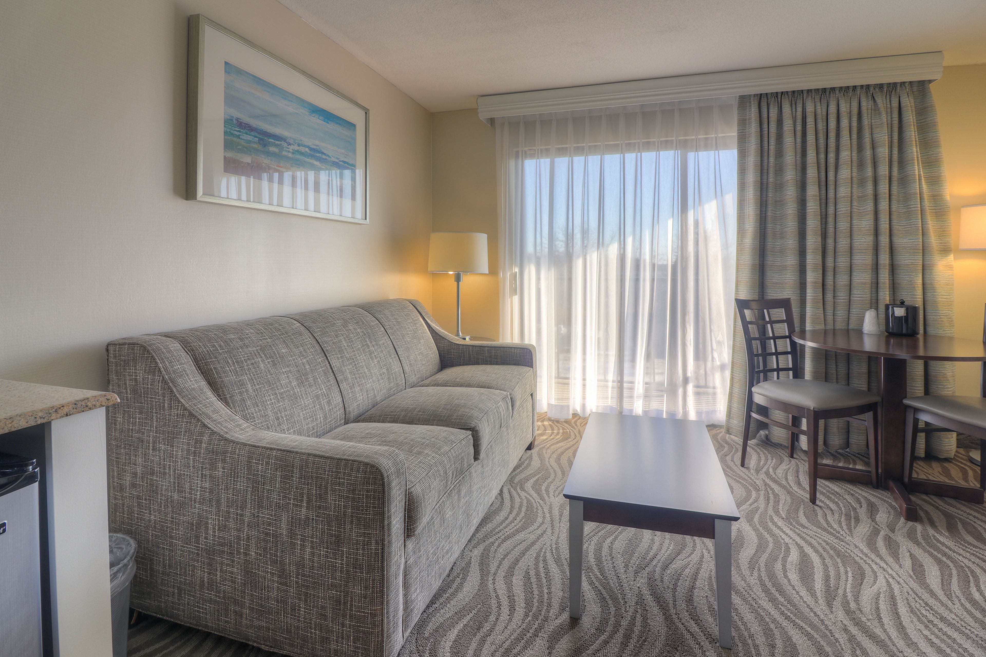 32–tuumainen taulutelevisio, jossa kaapelikanavat