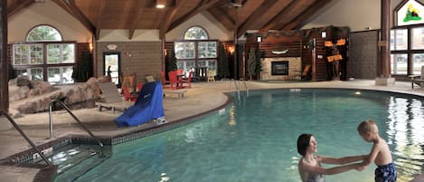 Indoor pool, pool loungers