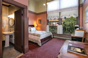 Deluxe Room (2nd Floor)