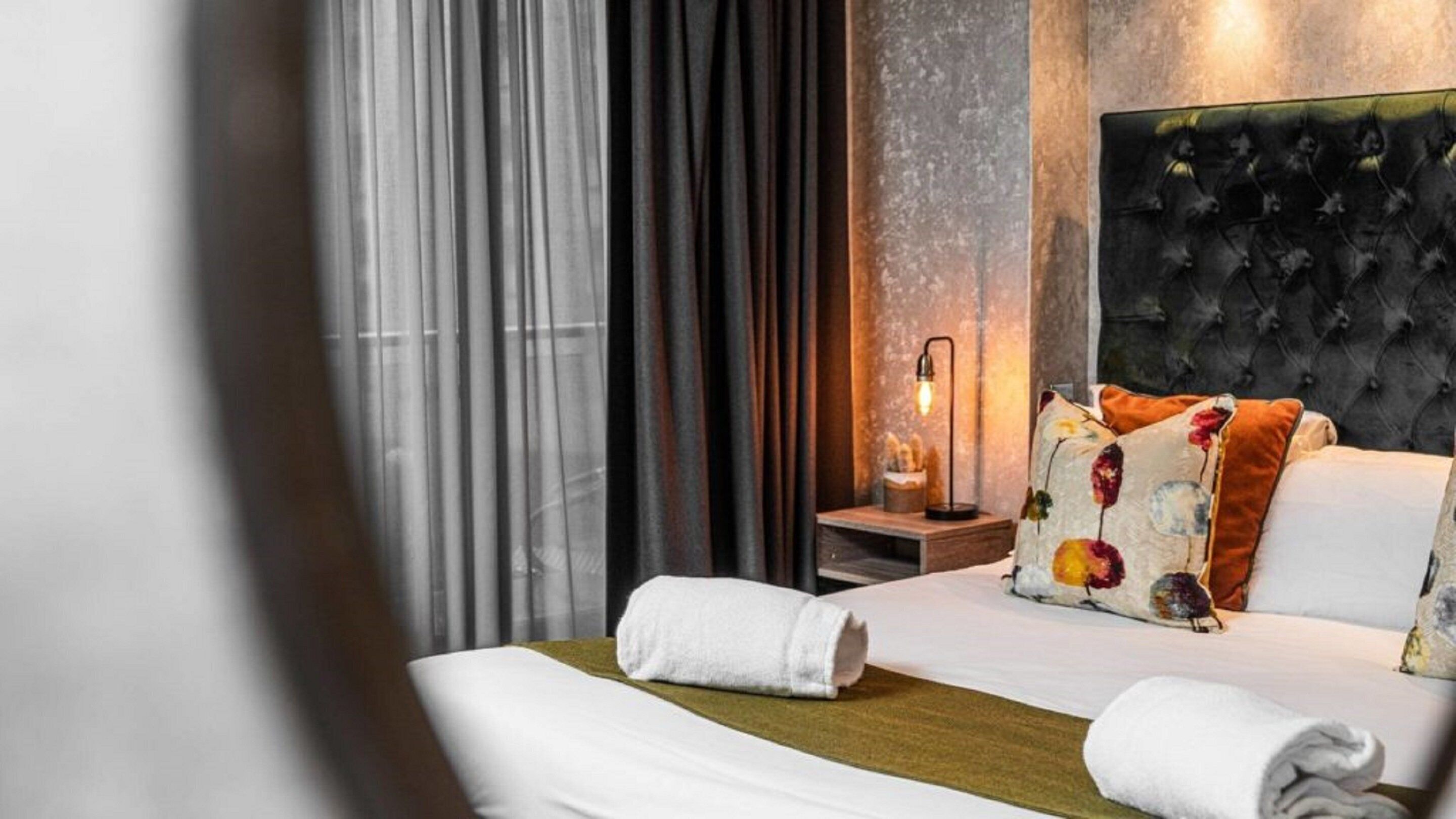 classic double room | iron/ironing board, free wifi, bed sheets