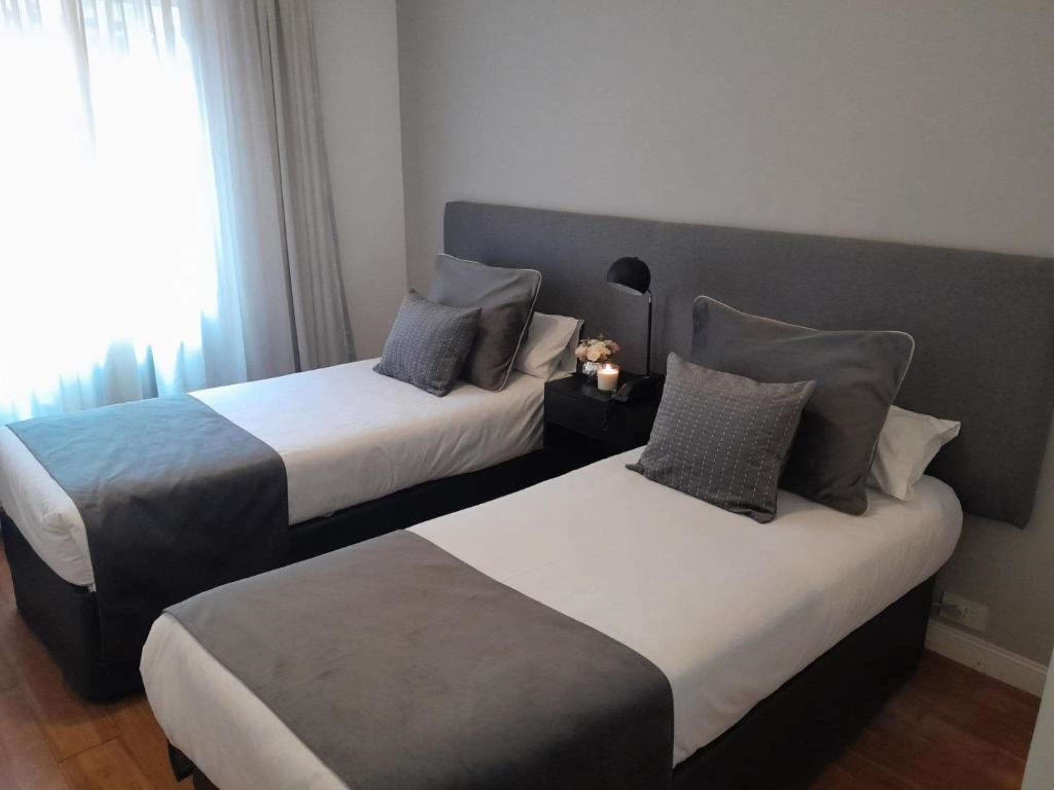 Minibar, in-room safe, desk, free WiFi