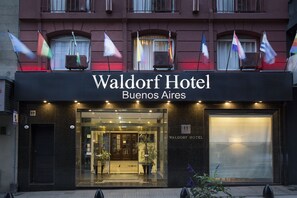Front of property - Waldorf Hotel (Buenos Aires)