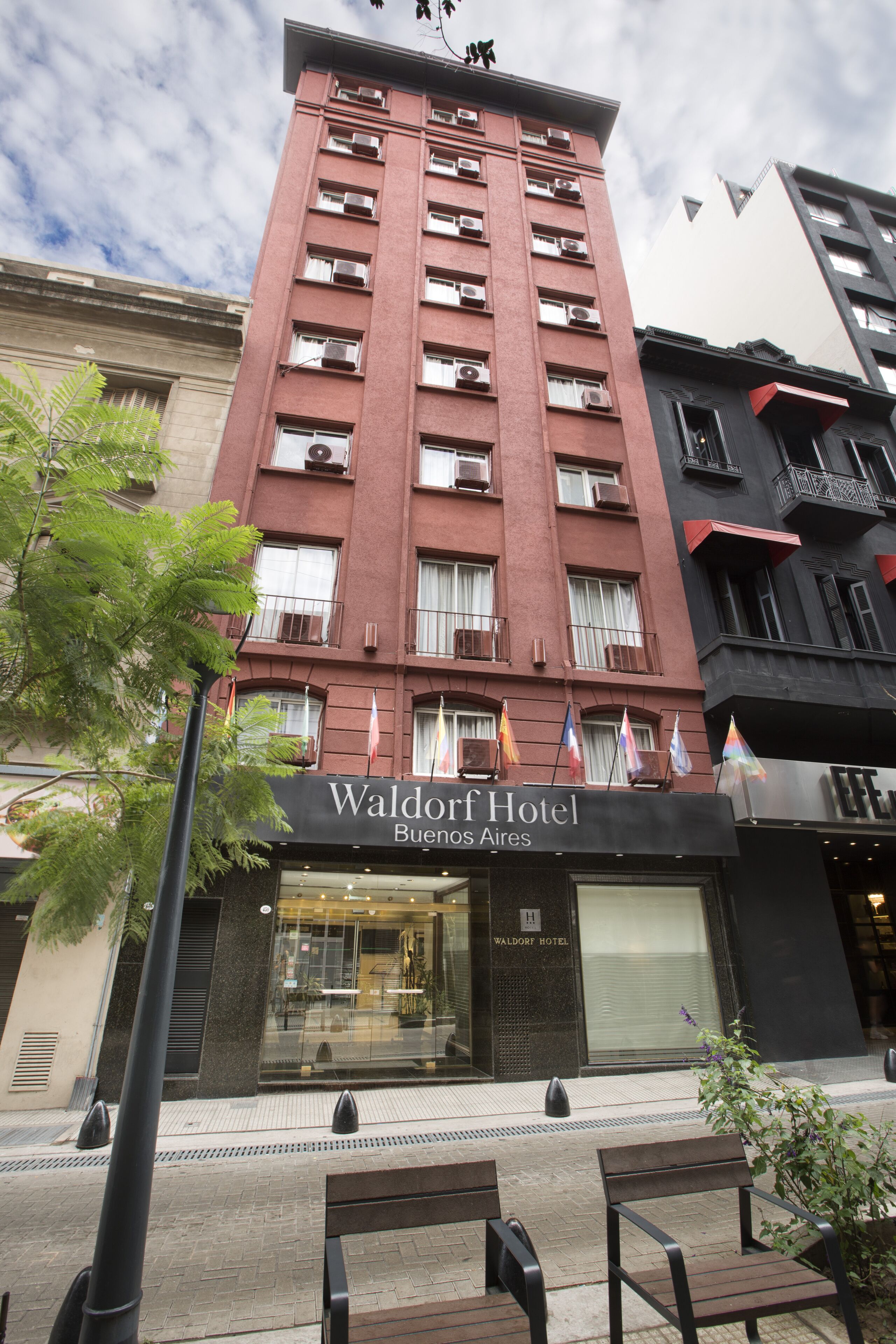 Foto - Waldorf Hotel
