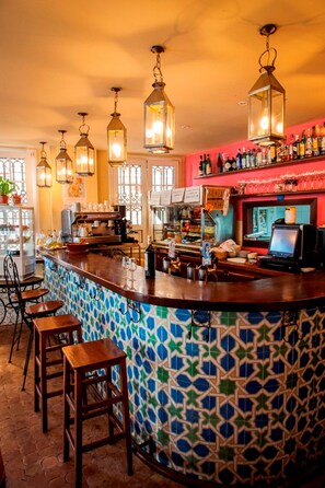 Bar (on property) - Alcoba del Rey de Sevilla Boutique Hotel (Seville)