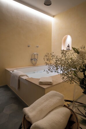 Bain à remous privé