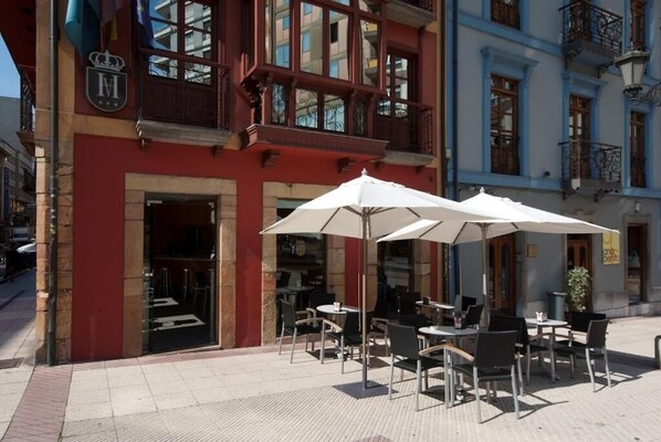 Dining - Hotel Vetusta (Oviedo)