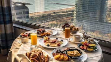 2 Restaurants; Frühstück, Mittagessen und Abendessen werden serviert