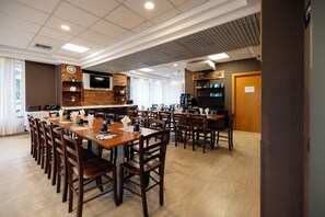 Daily buffet breakfast for a fee - Scheppers Hotel (Rome)