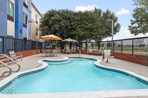 Outdoor pool - SpringHill Suites Houston Katy Mills (Katy)