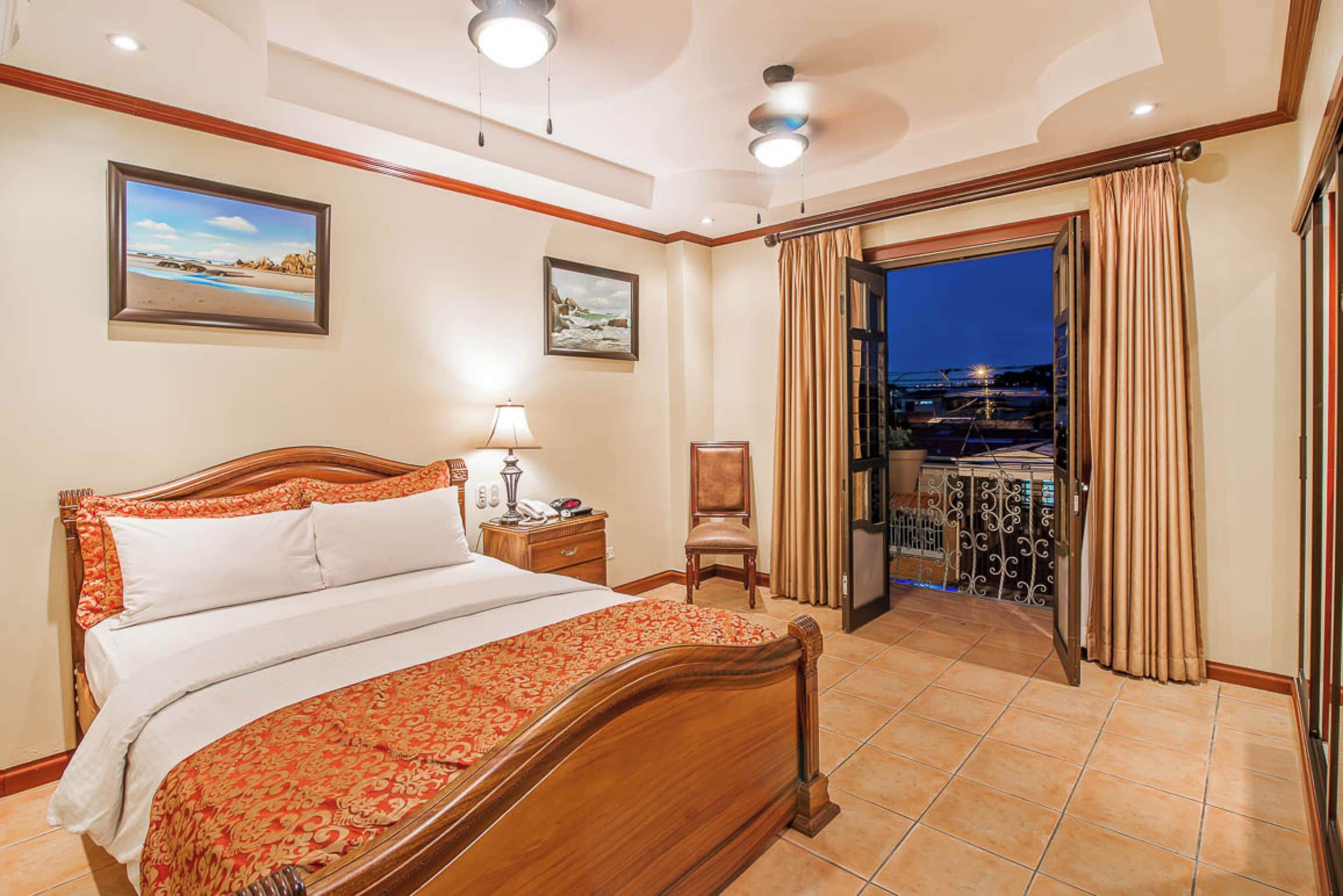 1 bedroom, premium bedding, minibar, in-room safe