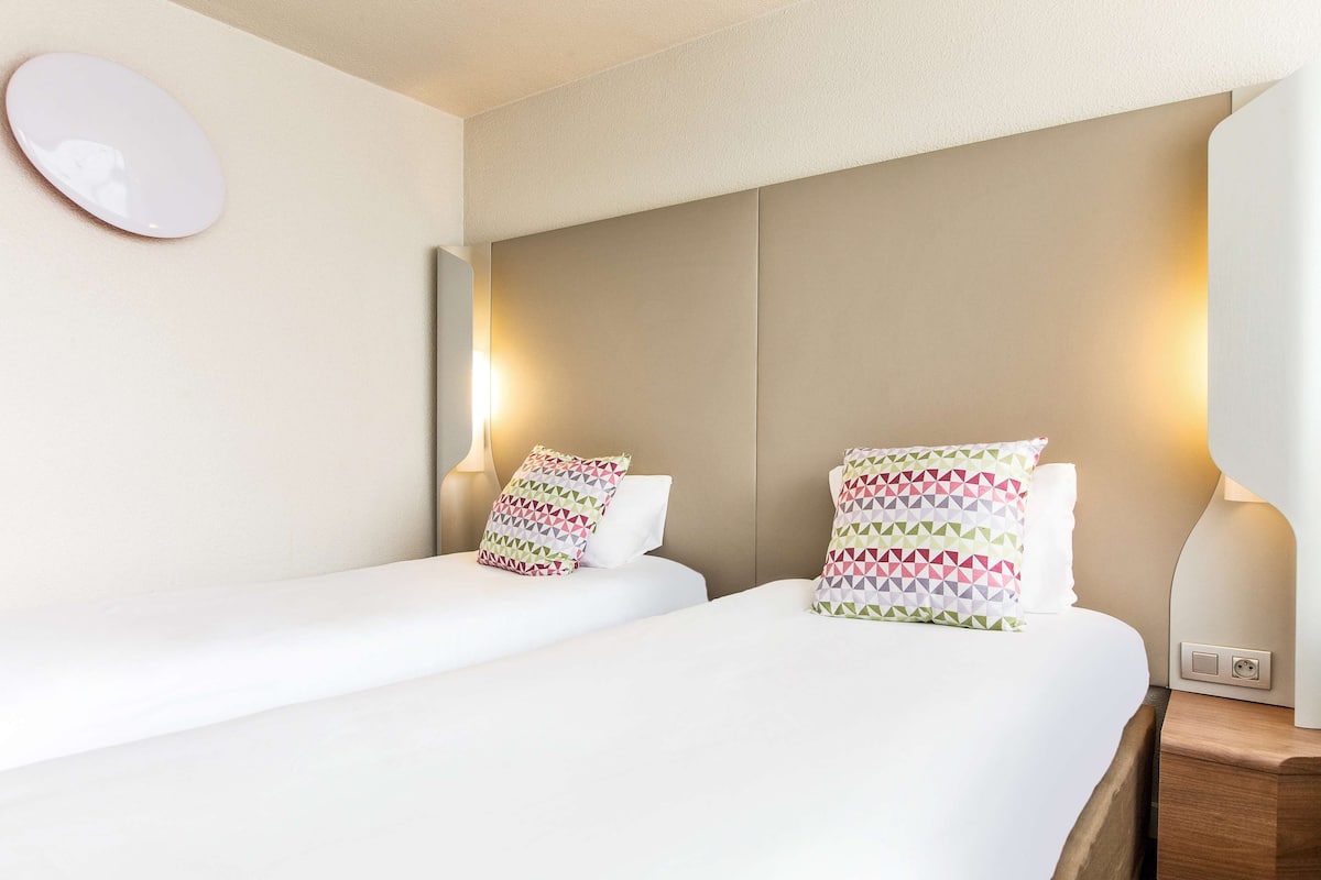 Wifi gratis y ropa de cama