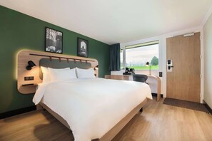 Espace de travail pour ordinateur portable, Wi-Fi gratuit, draps fournis