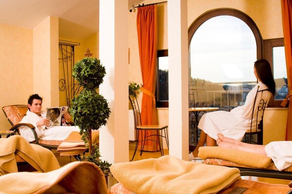 双人护理室、桑拿、热水浴缸、湿蒸房、土耳其浴、身体护理