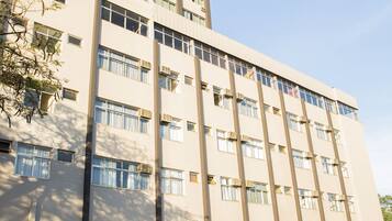 Fachada de la propiedad