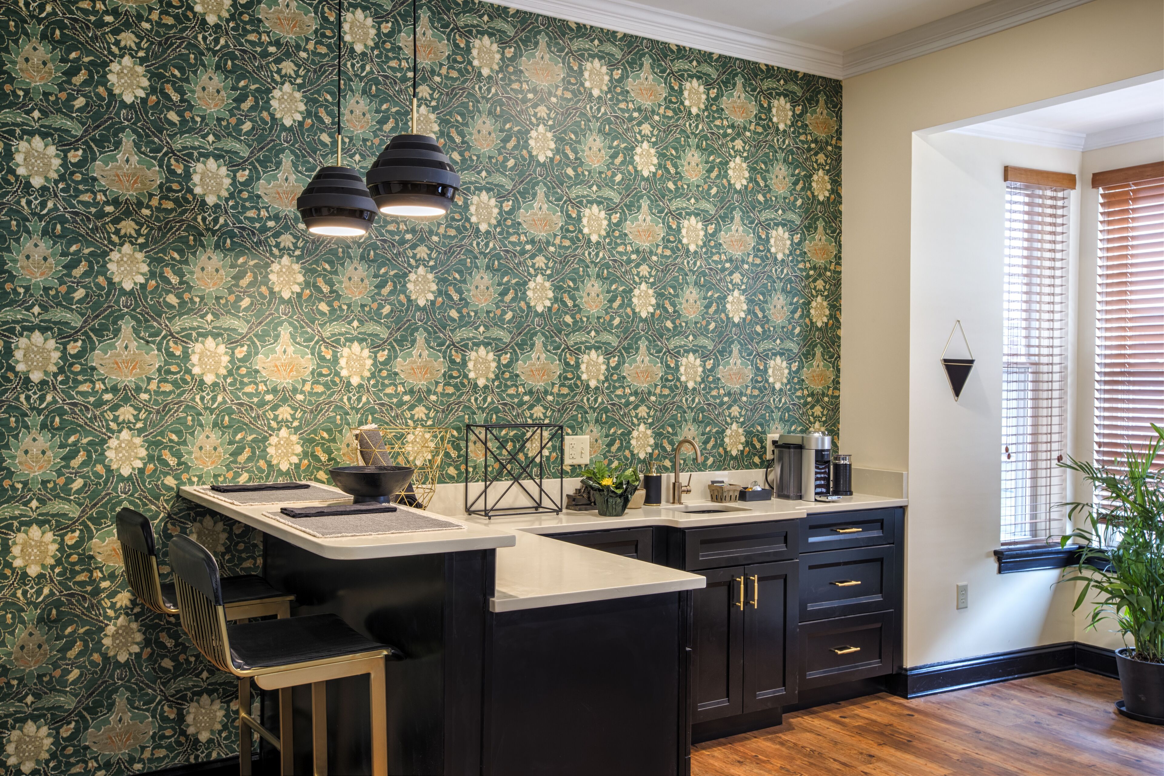 lincoln suite | in-room dining