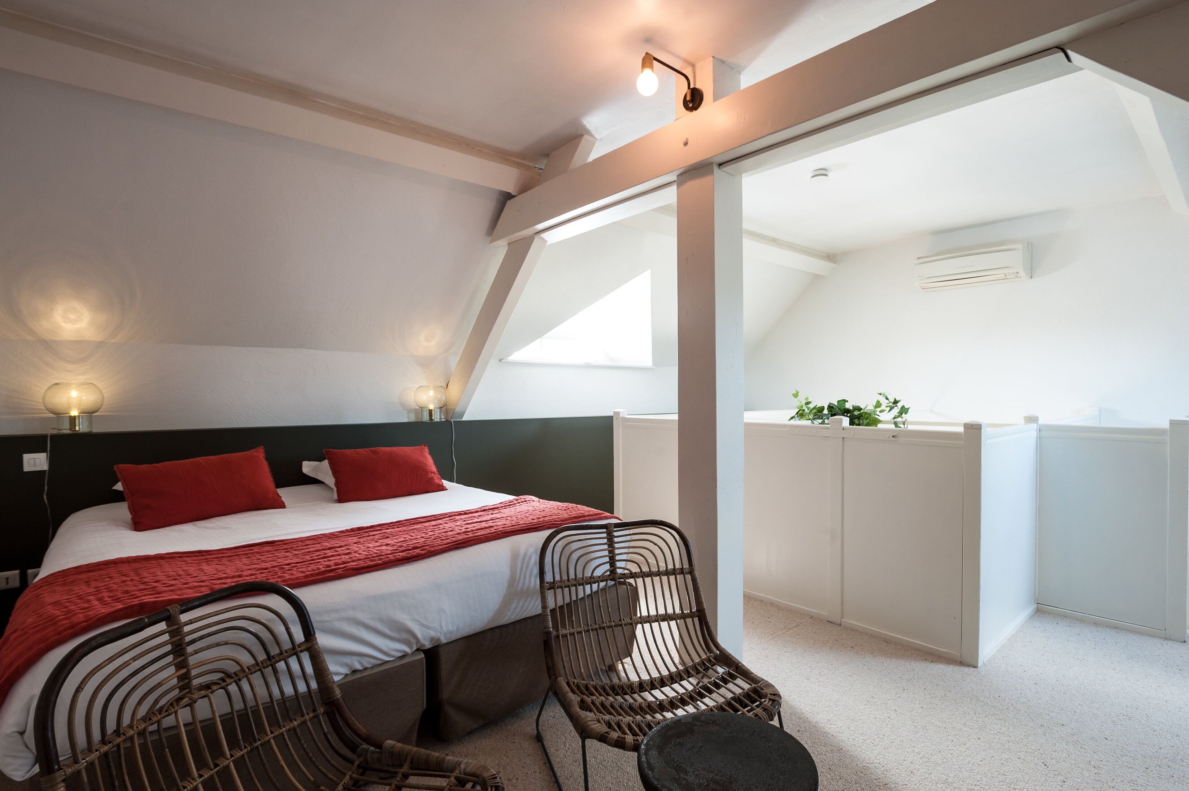 1 bedroom, in-room safe, individually decorated, individually furnished