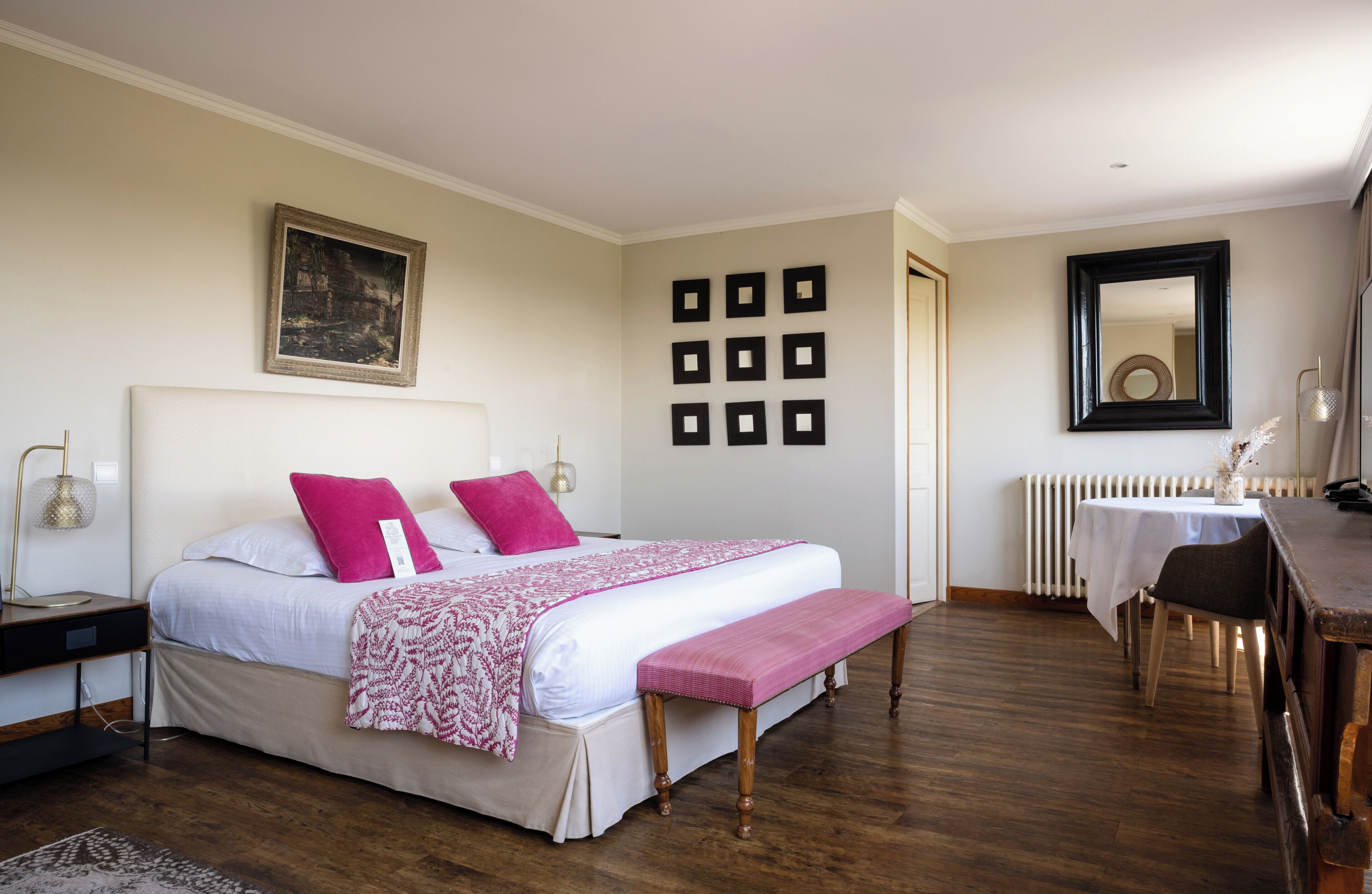 In-room safe, individually decorated, individually furnished, desk