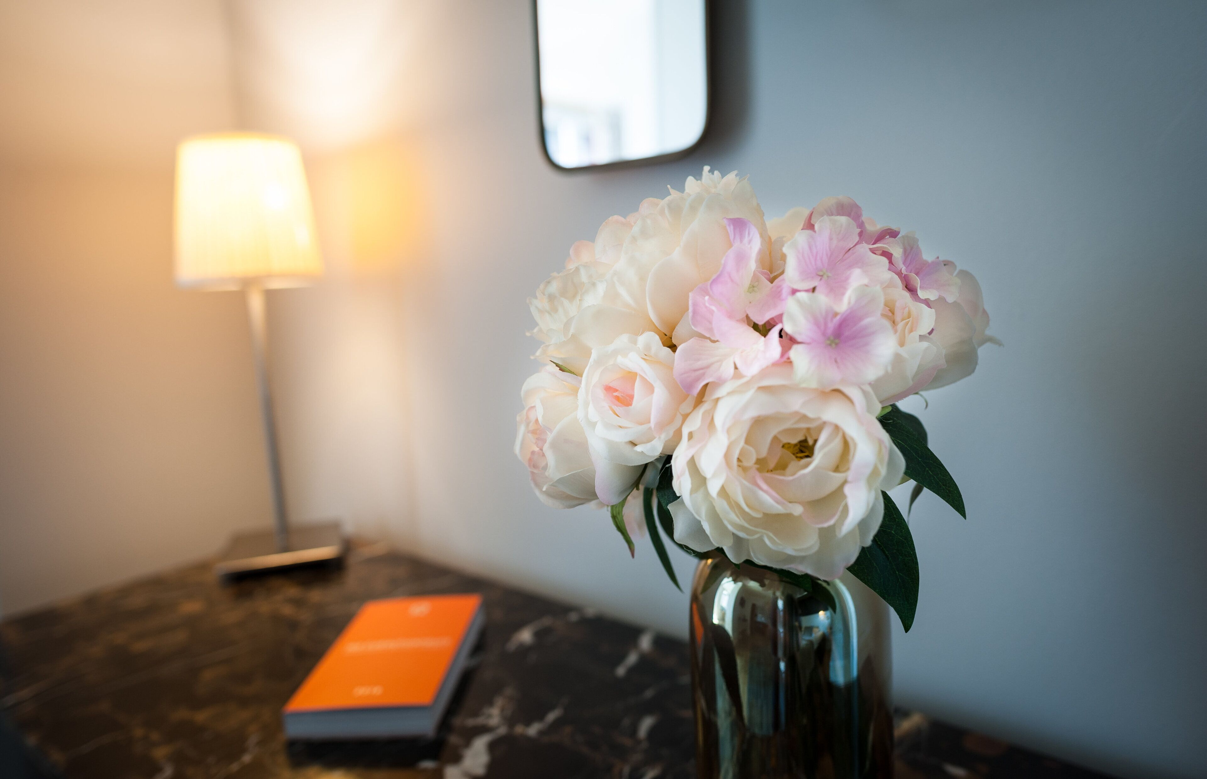 flat-screen tv, ipod dock, offices