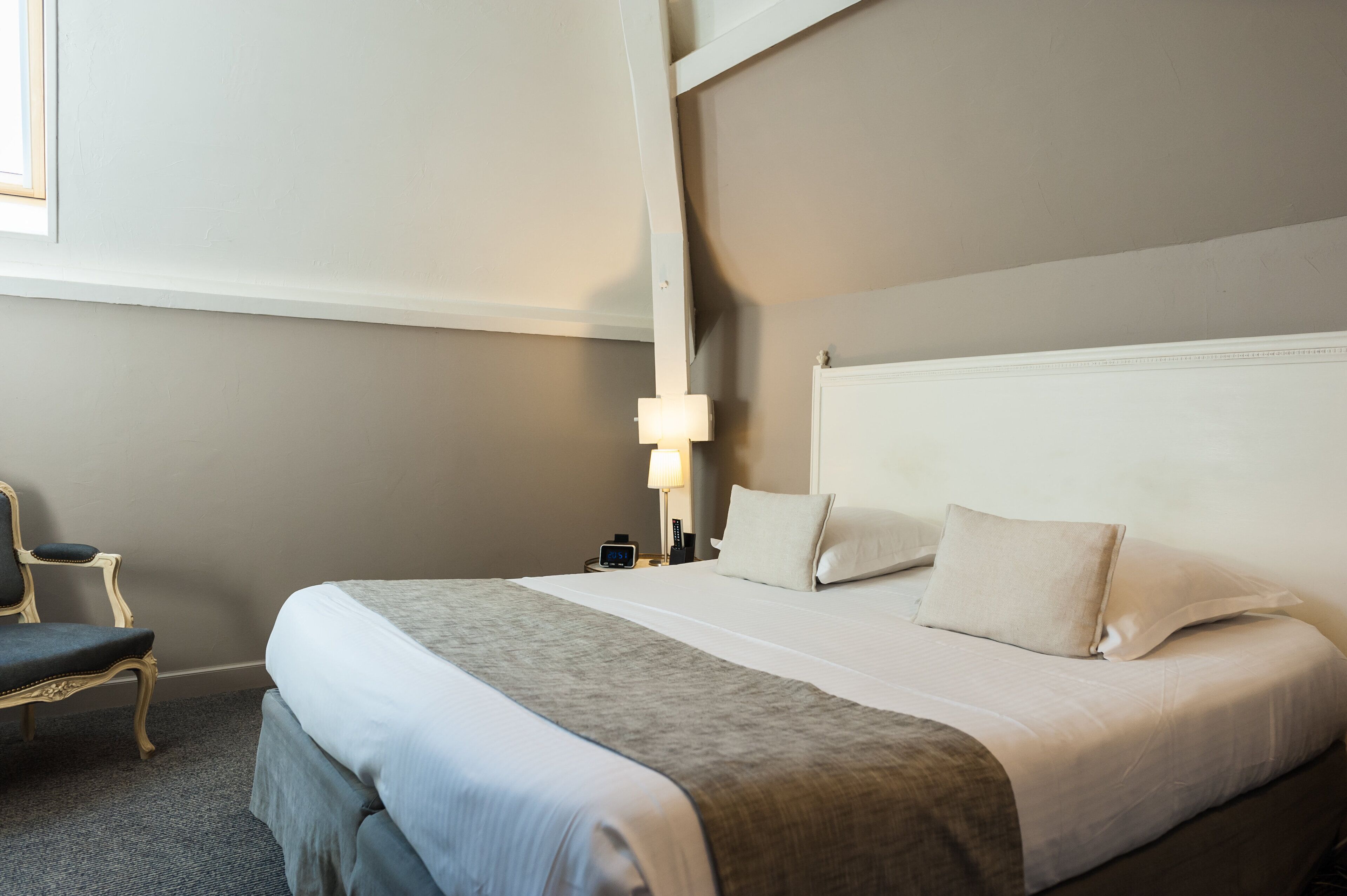 superior suite (junior) | 1 bedroom, in-room safe, individually decorated, individually furnished