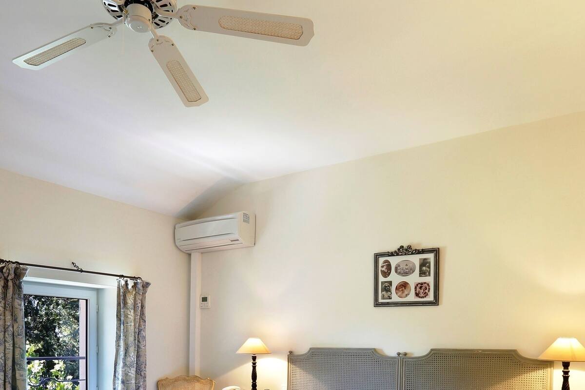 Premium bedding, pillow-top beds, in-room safe, individually decorated